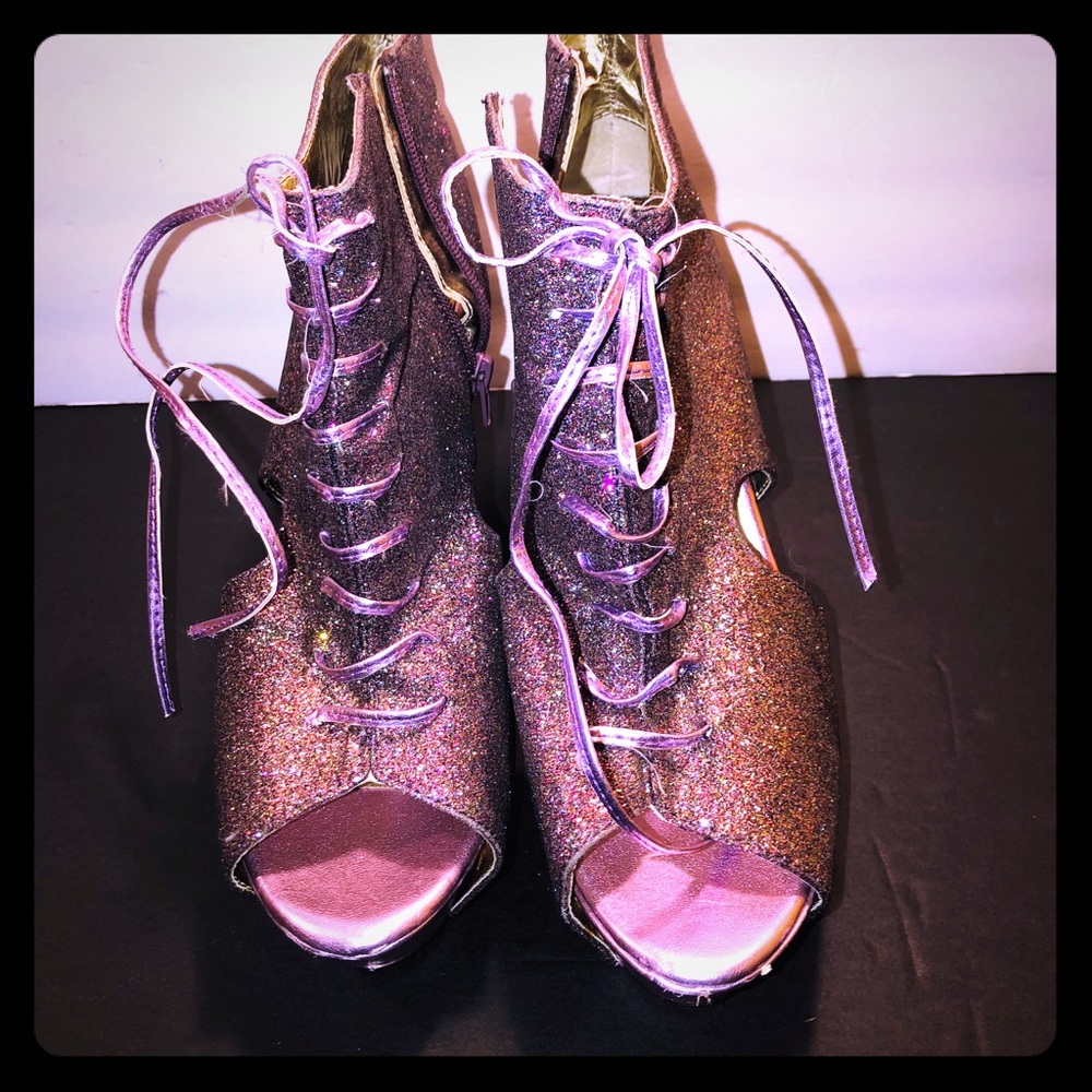 Wedge shoes